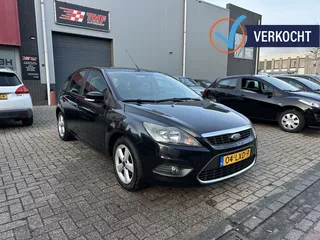 Ford Focus VERKOCHT 1.6 Ghia Airco Nw APK NAP Goed Onderhouden!