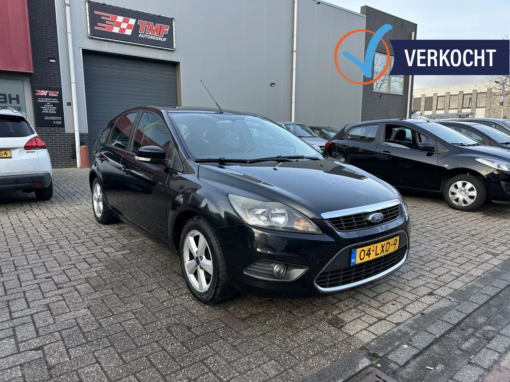 Ford Focus VERKOCHT 1.6 Ghia Airco Nw APK NAP Goed Onderhouden!