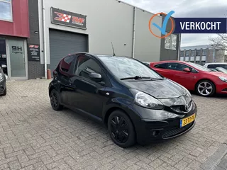 Toyota Aygo VERKOCHT 1.0-12V Sport Airco Nw APK NAP!